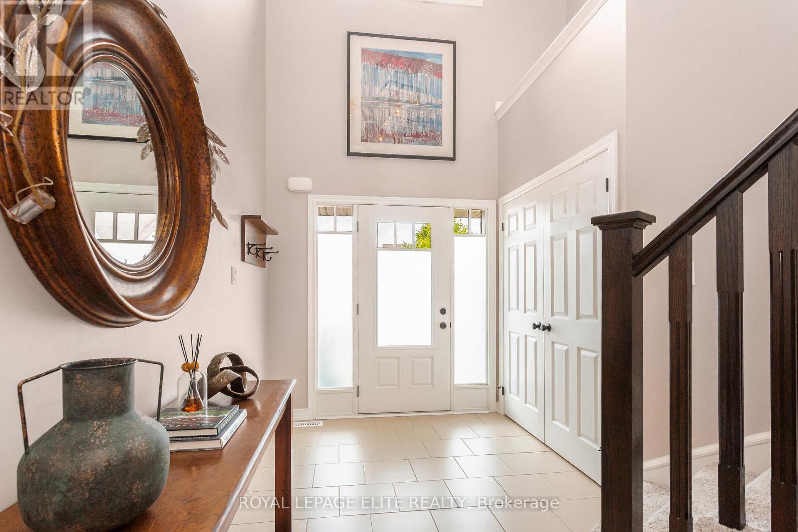 Photo 5 of 49 Preston Drive, Orangeville ON