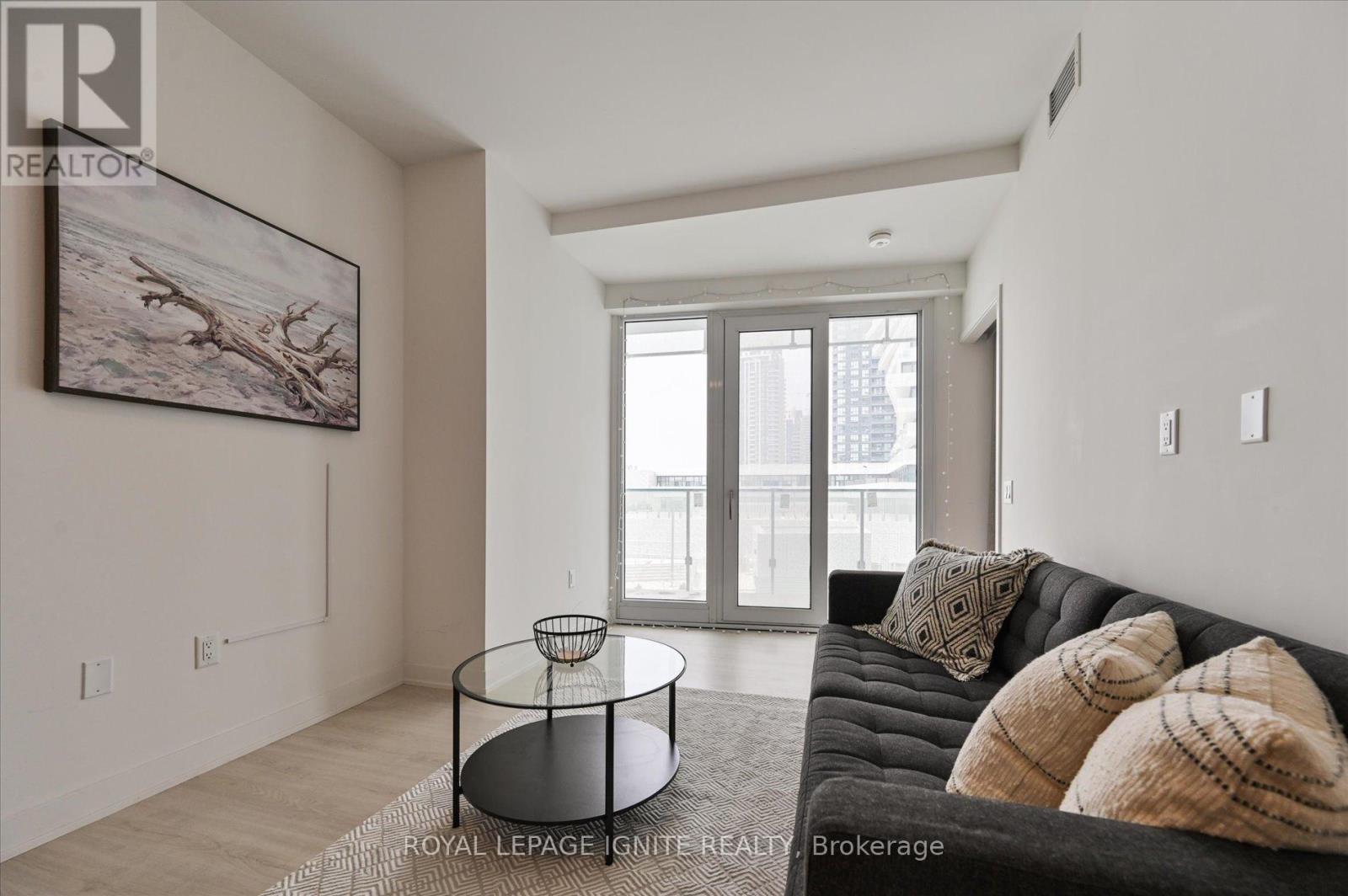 Photo 4 of 501 3883 Quartz Road, Mississauga ON