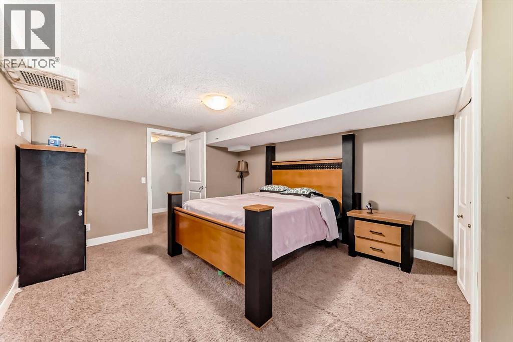 Photo 33 of 36 Varsity Estates Court Nw, Calgary AB