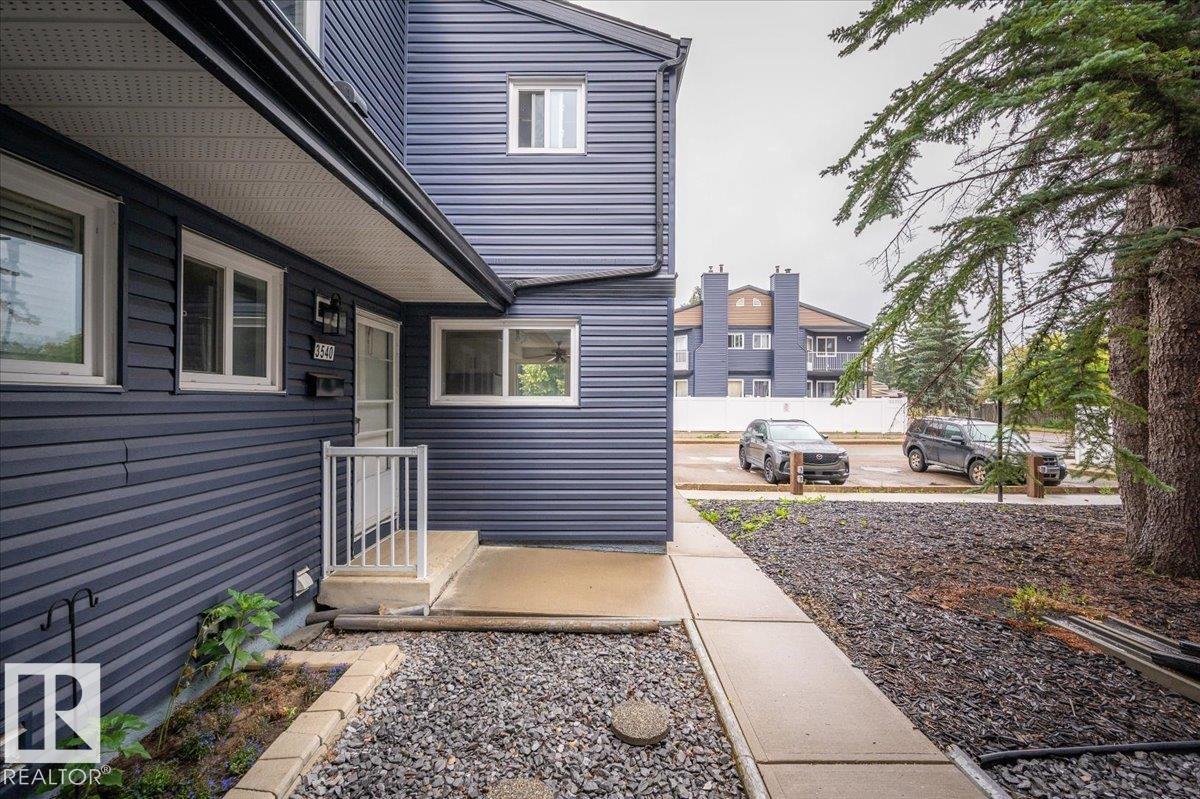 Photo 27 of 3540 42 St Nw, Edmonton AB