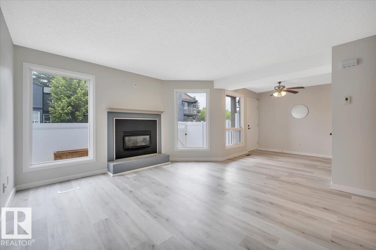 Photo 19 of 3540 42 St Nw, Edmonton AB