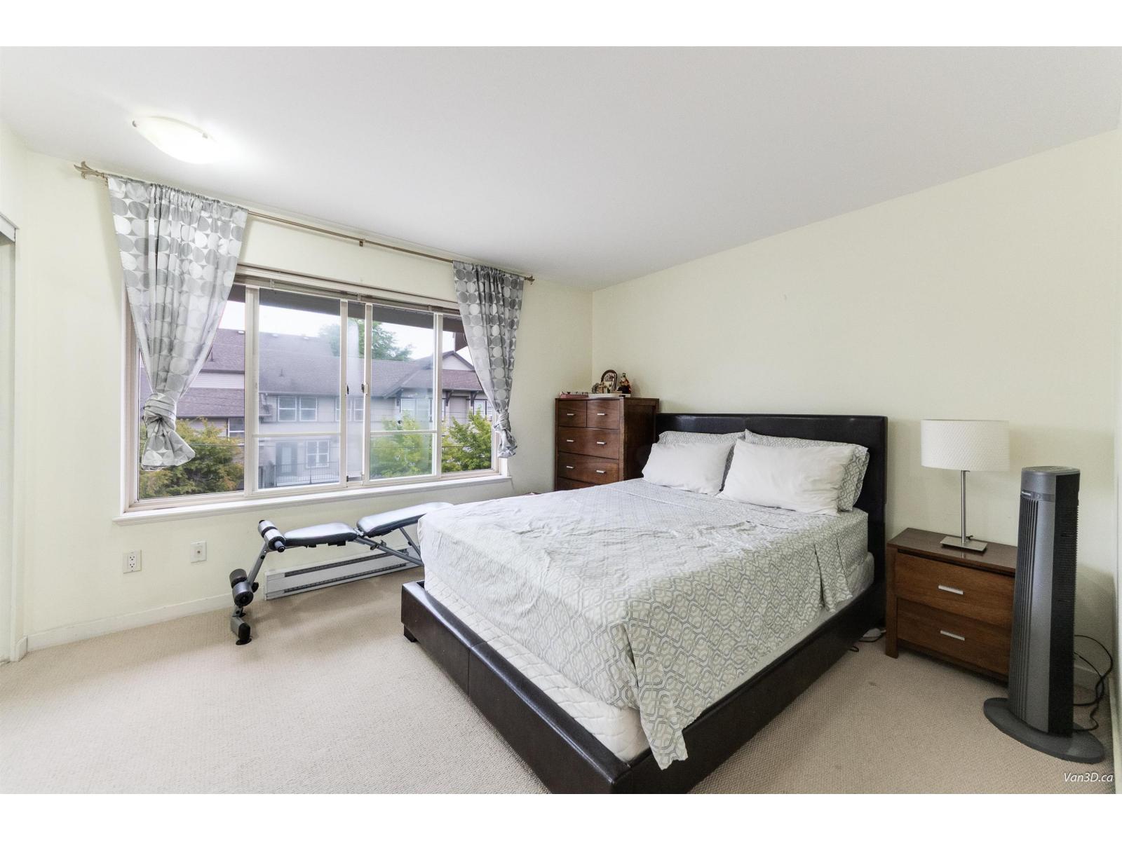 Photo 20 of 29 5388 201 A Street, Langley BC