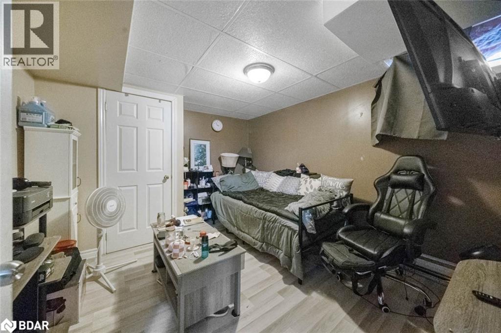 Photo 30 of 456 St Vincent Street, Barrie ON