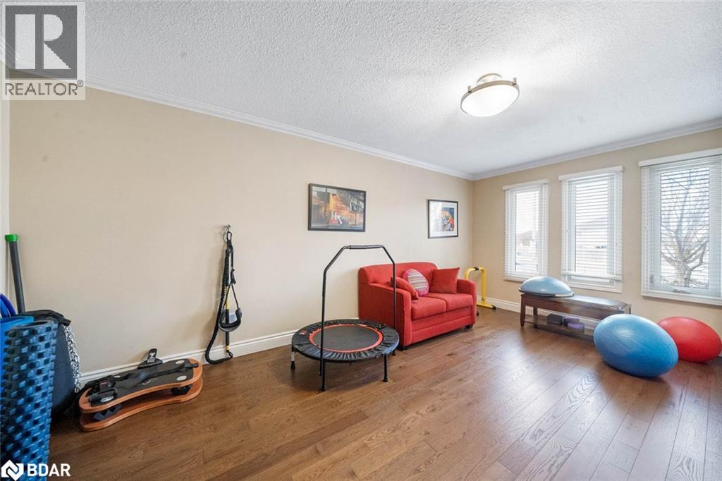 Photo 5 of 456 St Vincent Street, Barrie ON