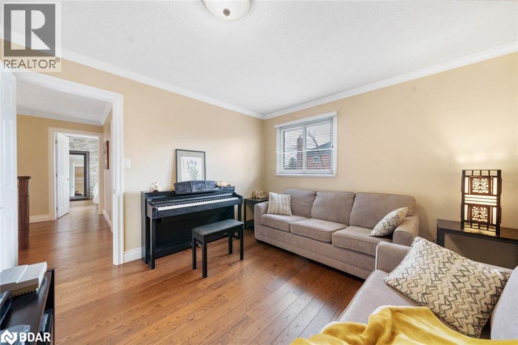 Photo 17 of 456 St Vincent Street, Barrie ON