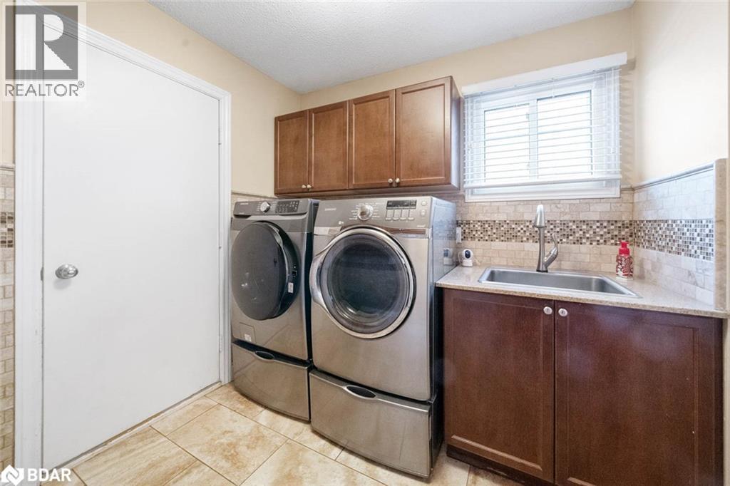 Photo 29 of 456 St Vincent Street, Barrie ON
