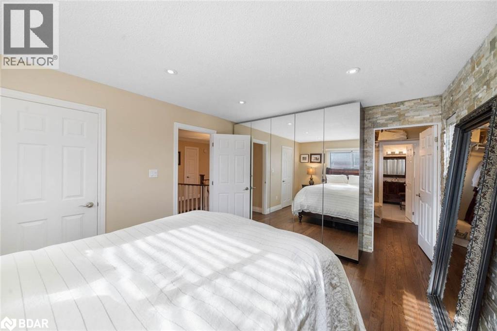 Photo 19 of 456 St Vincent Street, Barrie ON