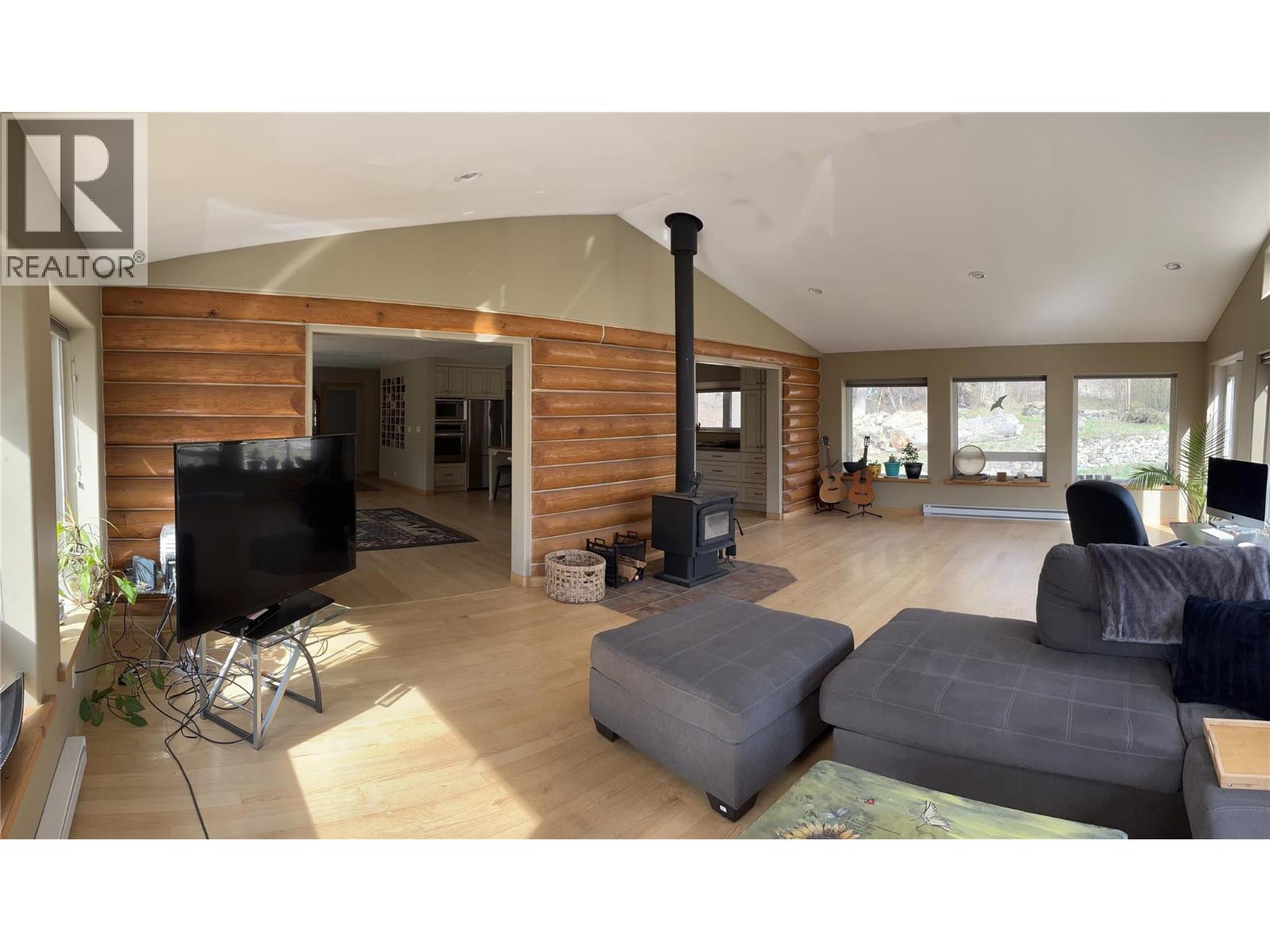 3815 33 Highway, Westbridge