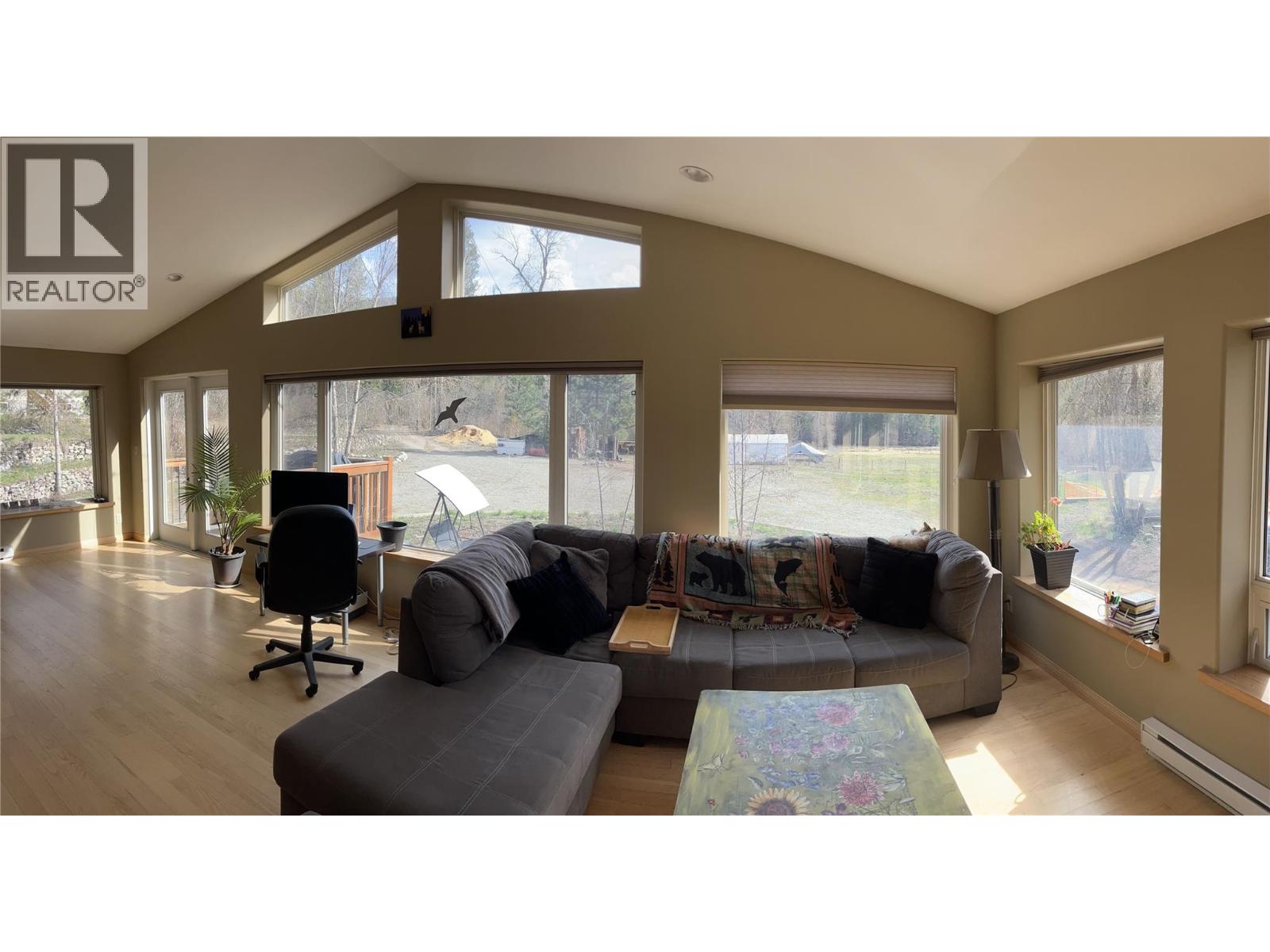 3815 33 Highway, Westbridge