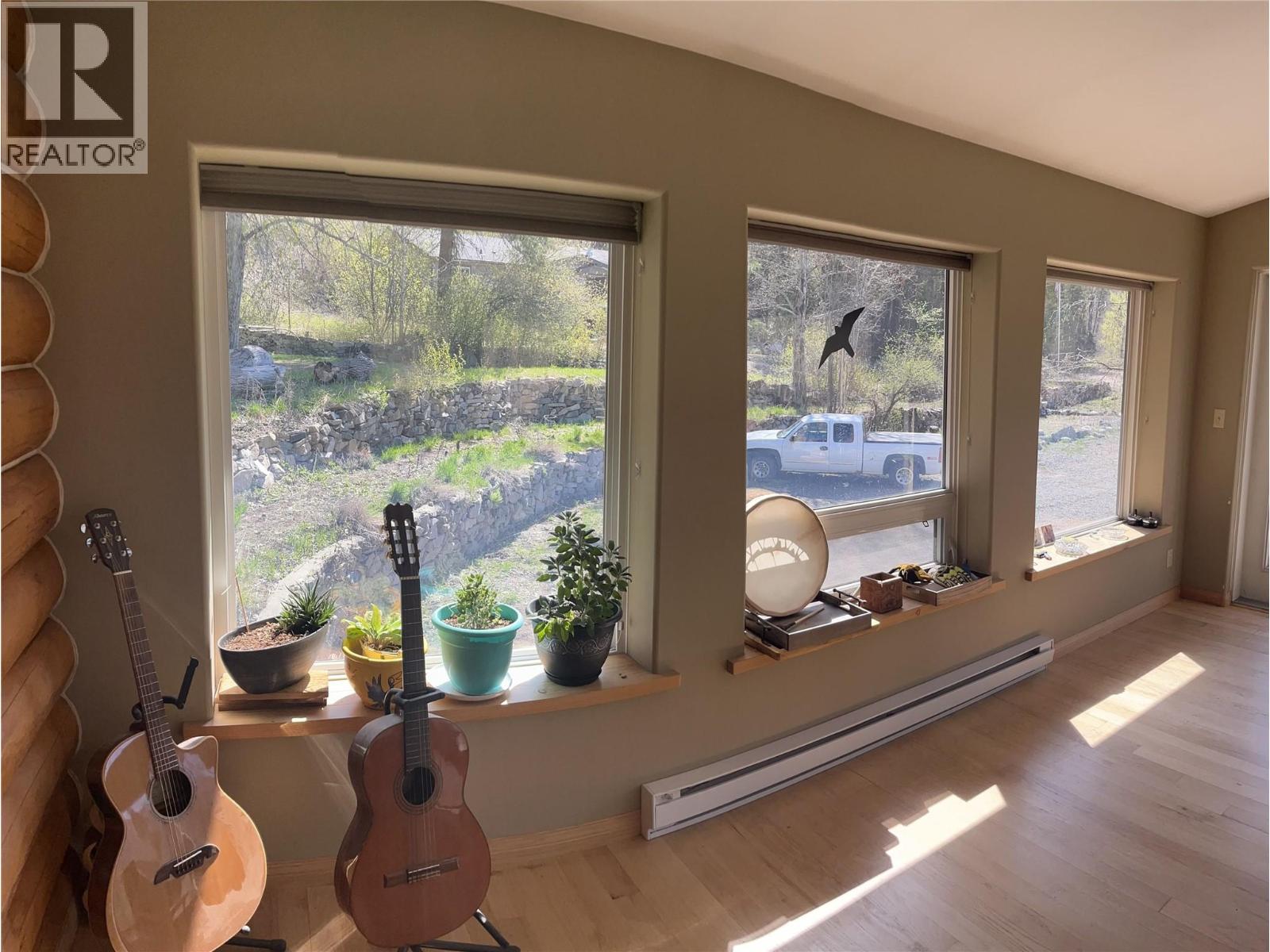 3815 33 Highway, Westbridge
