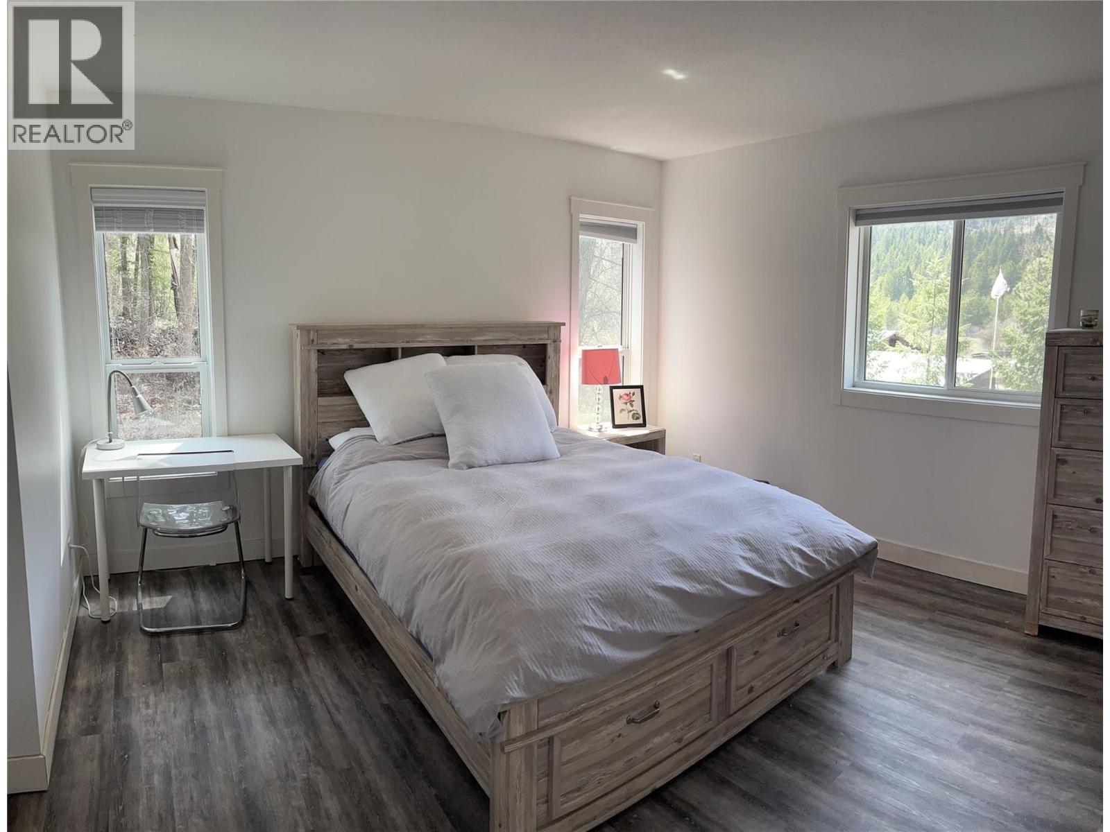 3815 33 Highway, Westbridge