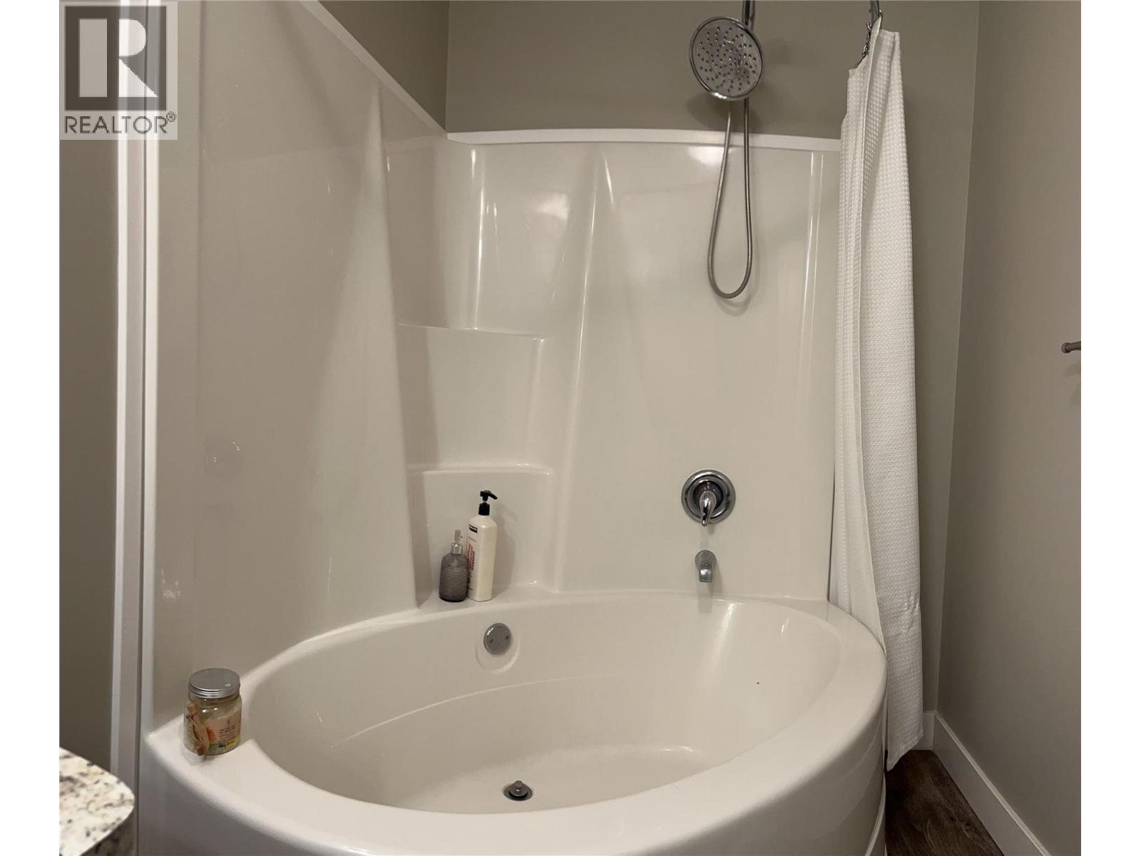 3815 33 Highway, Westbridge