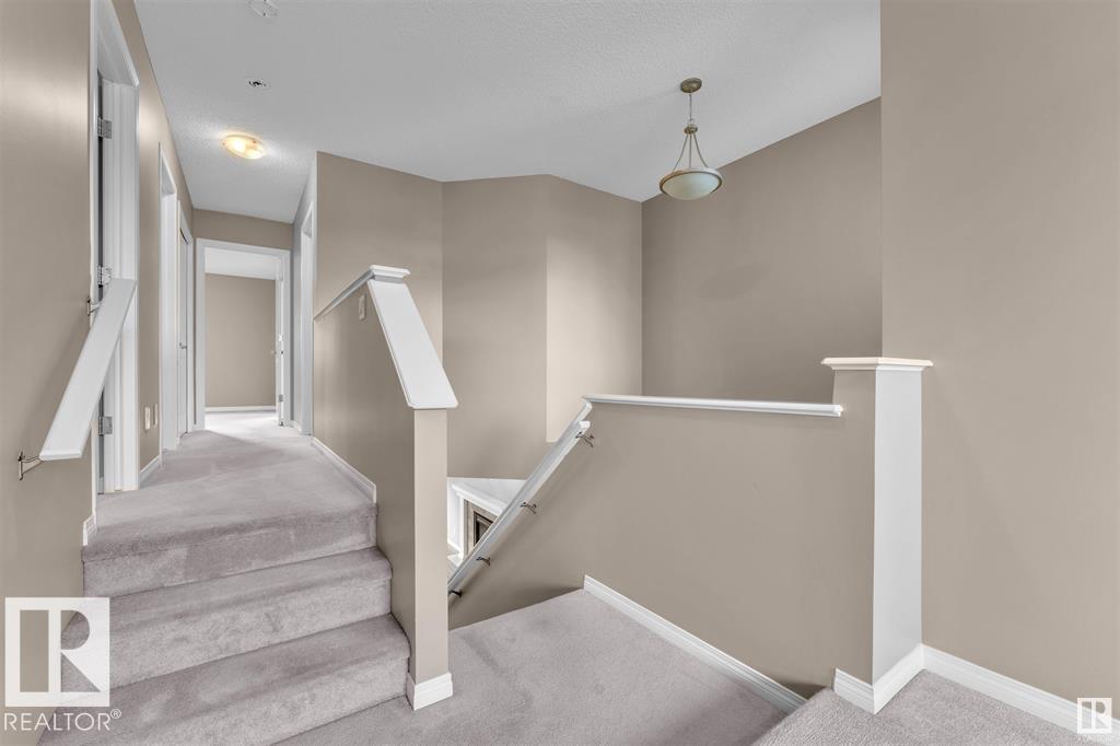Photo 23 of 2587 Cole Cr Sw, Edmonton AB