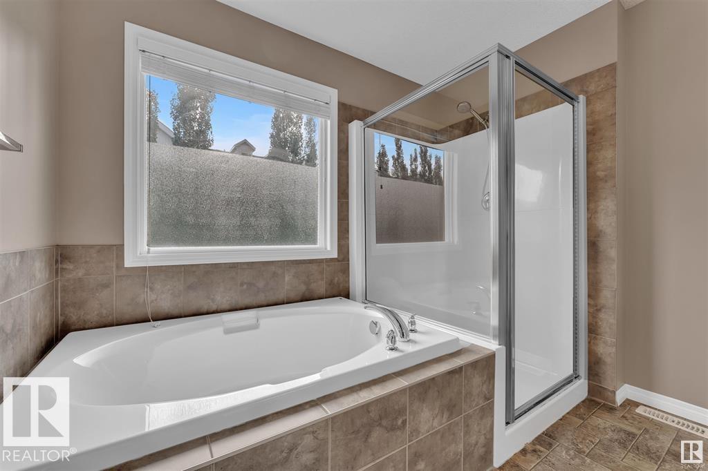 Photo 25 of 2587 Cole Cr Sw, Edmonton AB