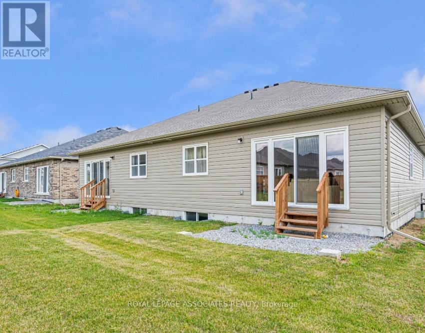 Photo 11 of 516 Joseph Gale Street, Cobourg ON