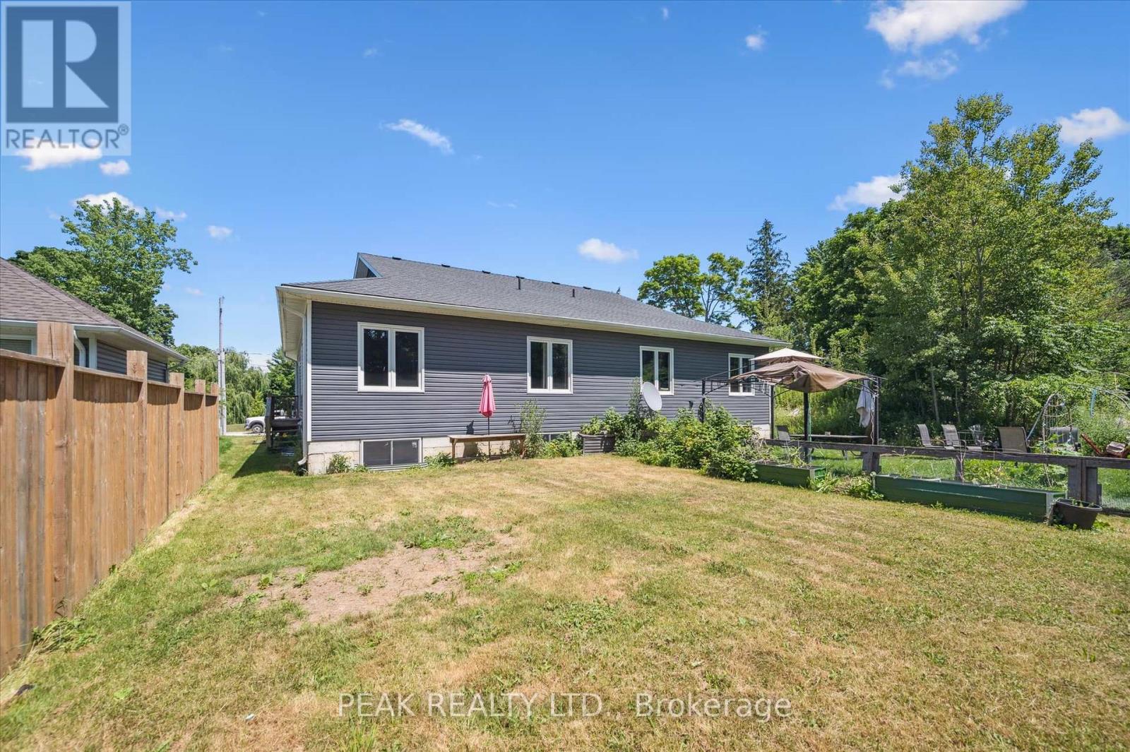Photo 2 of 22 Ann Street S, Minto ON