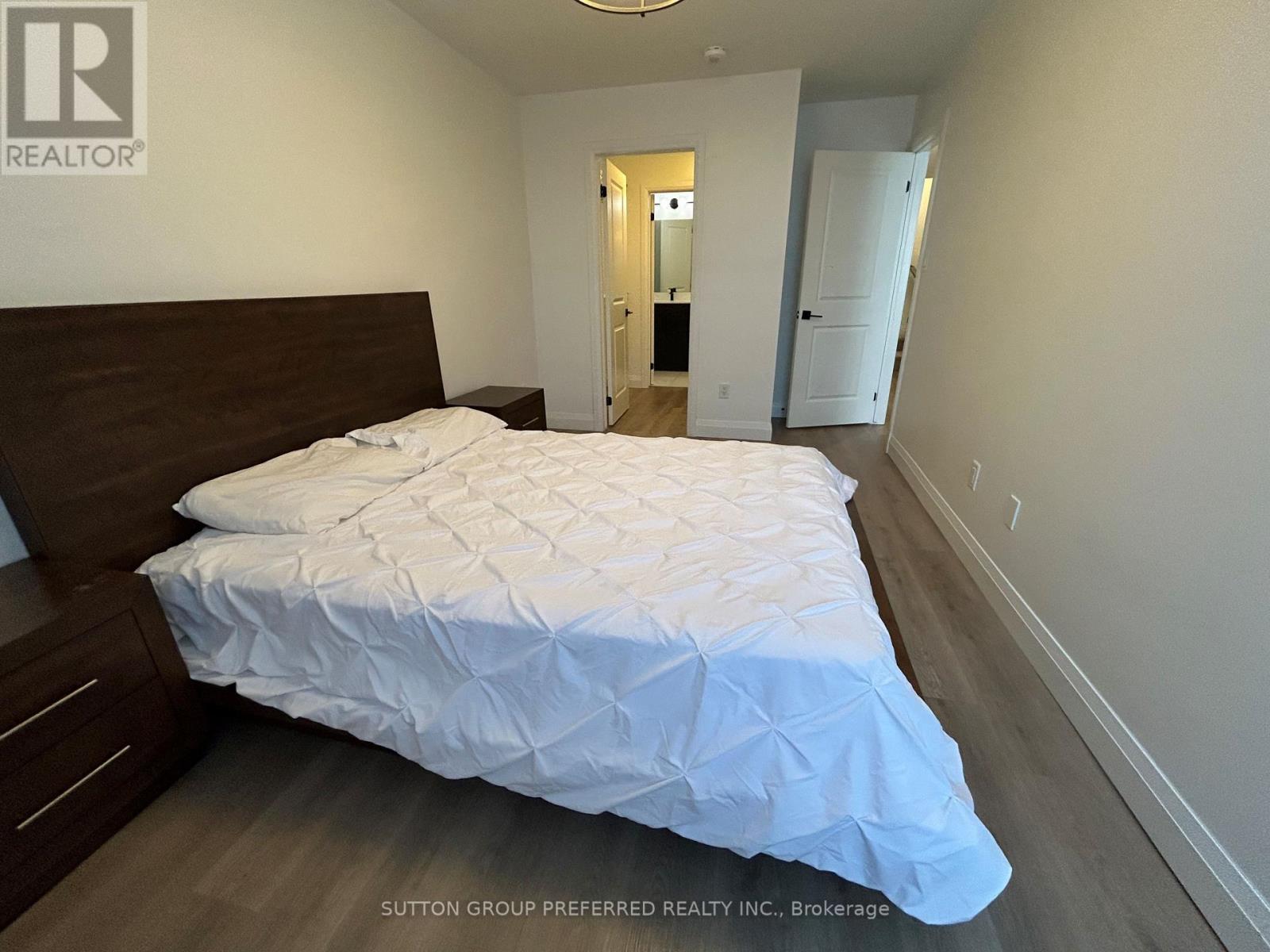 Photo 11 of 191 3900 Savoy Street, London South ON