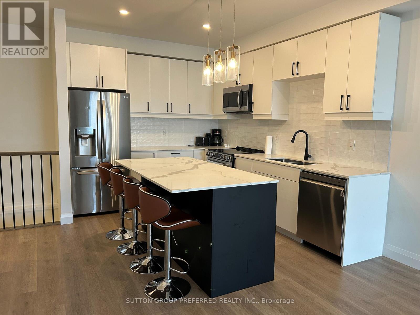 Photo 3 of 191 3900 Savoy Street, London South ON