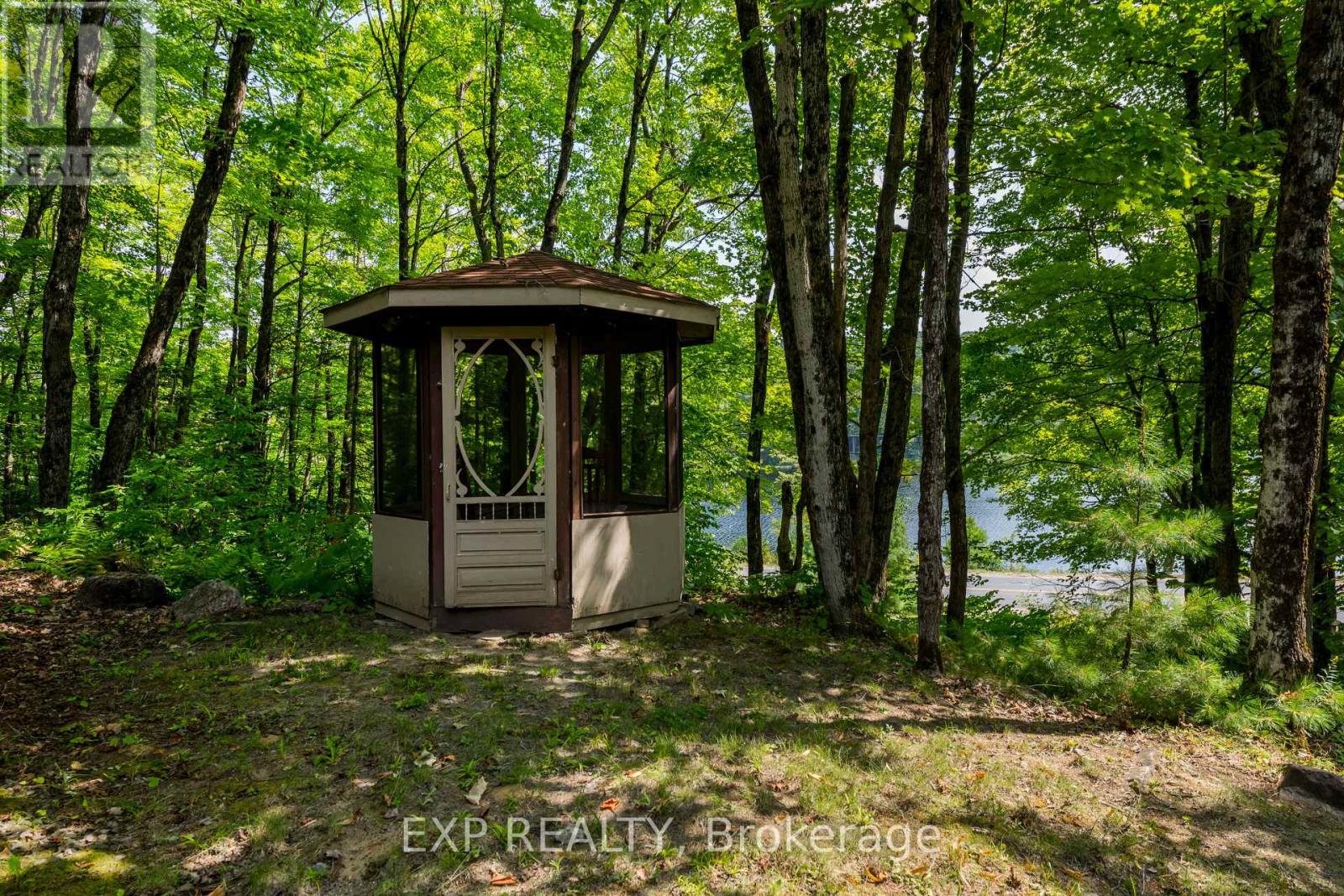 Photo 37 of 1867 Fraserburg Road, Bracebridge ON
