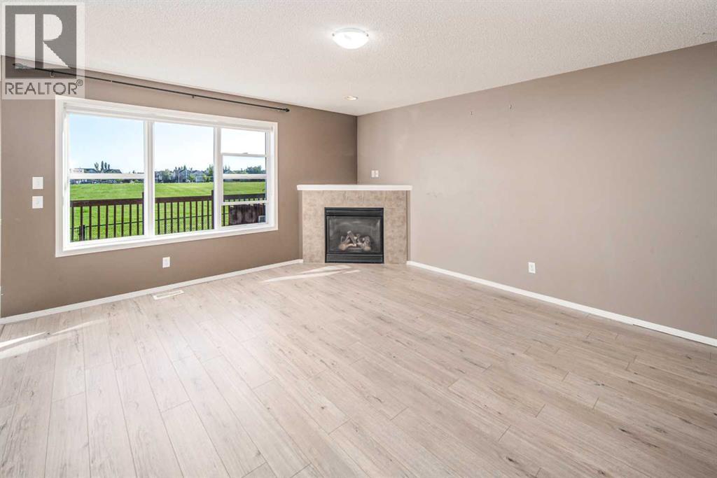 Single Family House for Sale in  Copperfield Common SE Copperfield Calgary 