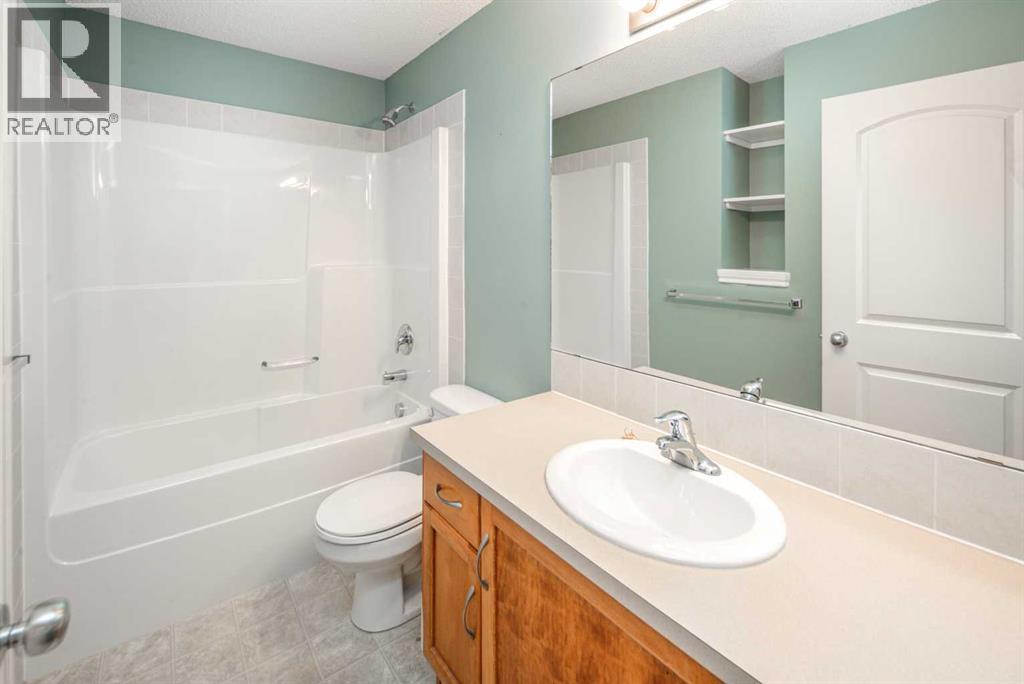 Single Family House for Sale in  Copperfield Common SE Copperfield Calgary 