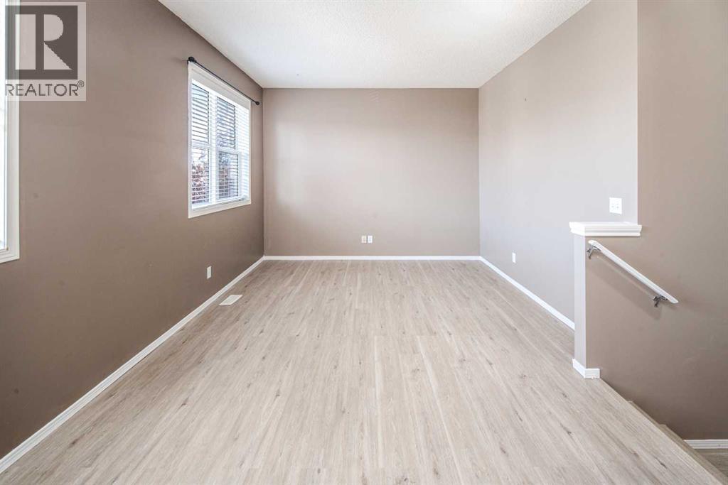 Single Family House for Sale in  Copperfield Common SE Copperfield Calgary 