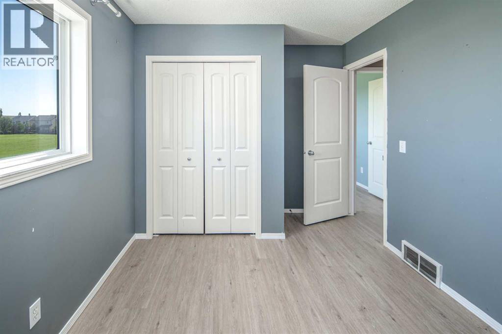 Single Family House for Sale in  Copperfield Common SE Copperfield Calgary 