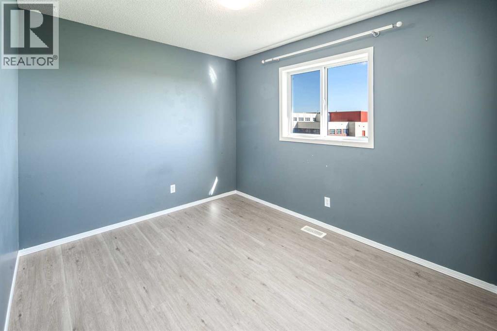 Single Family House for Sale in  Copperfield Common SE Copperfield Calgary 