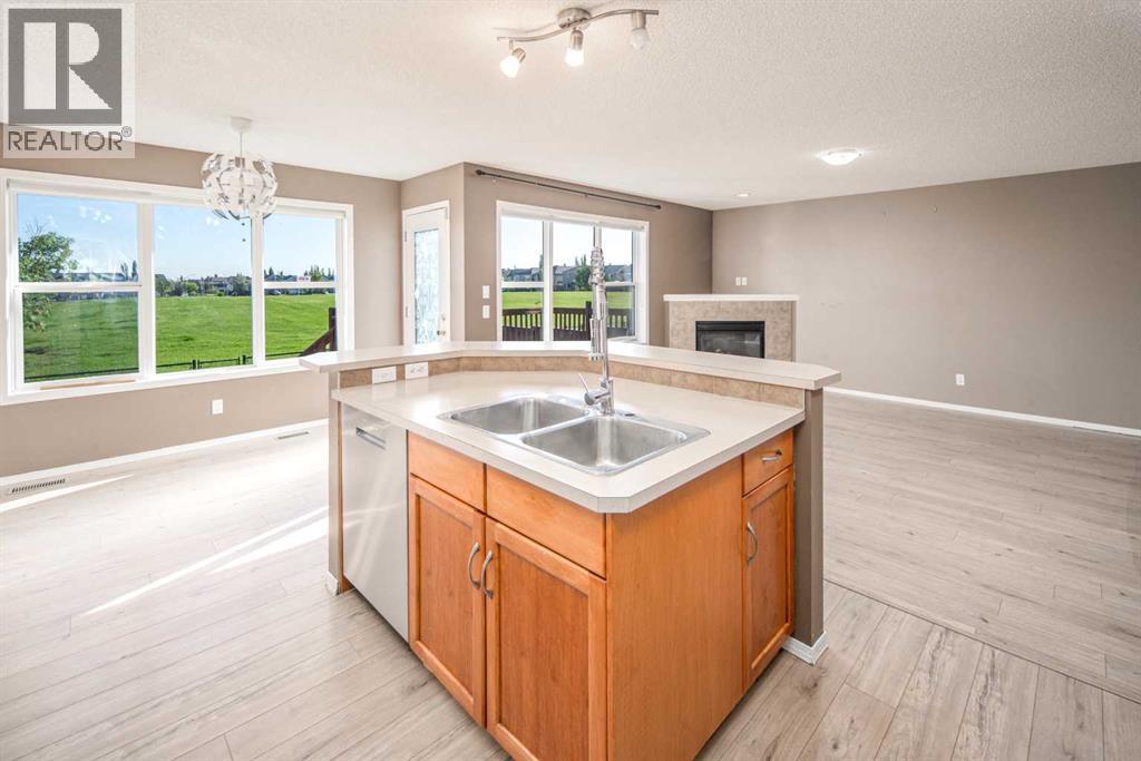 Single Family House for Sale in  Copperfield Common SE Copperfield Calgary 