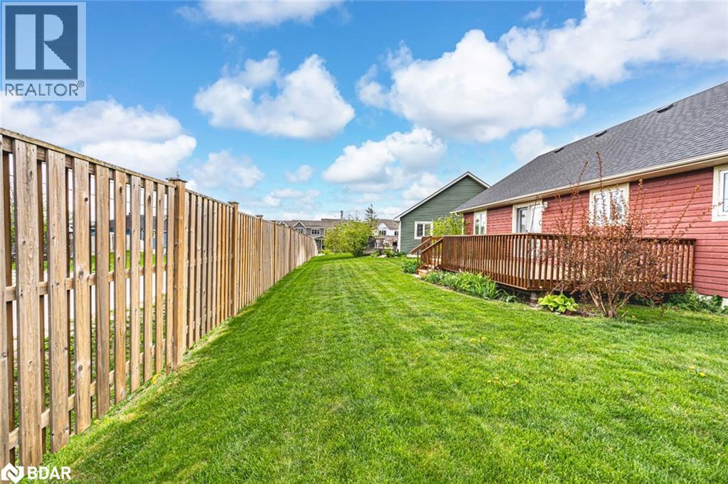 Photo 16 of 10 Grew Crescent, Penetanguishene ON