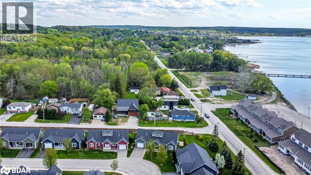 Photo 18 of 10 Grew Crescent, Penetanguishene ON