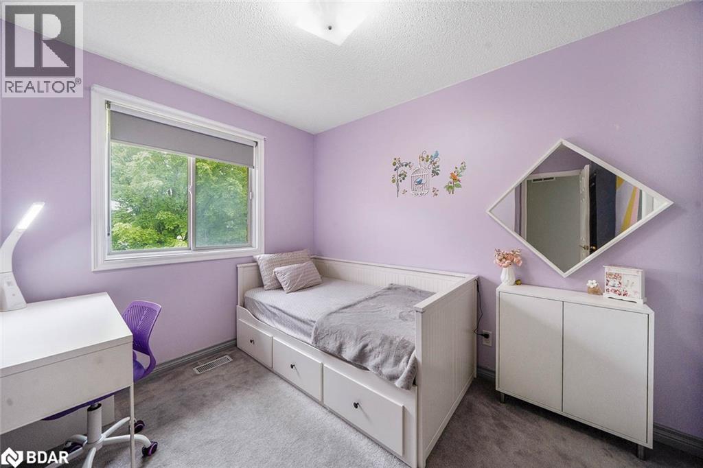 Photo 21 of 135 Victoria Street E, Alliston ON