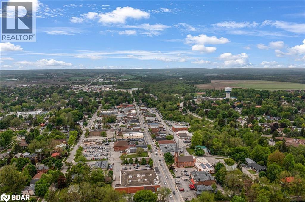 Photo 37 of 135 Victoria Street E, Alliston ON