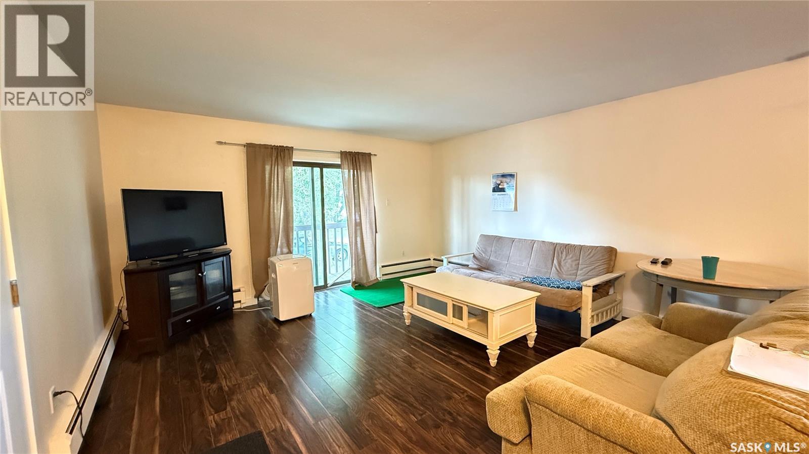 Photo 5 of 1 4 320 1st Street E, Meota SK