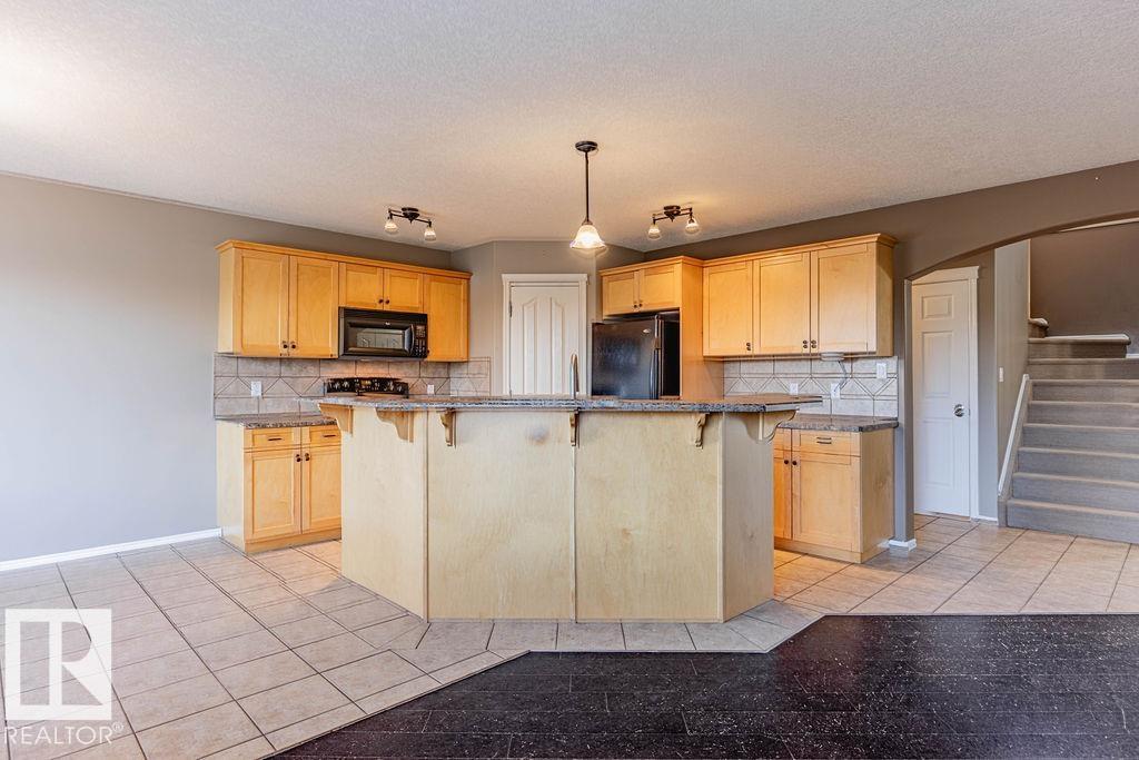 Photo 11 of 30 Cascade Cr, Sherwood Park AB