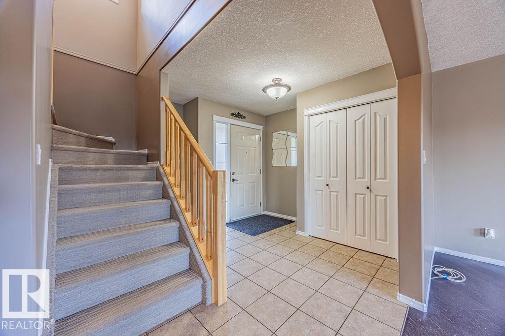 Photo 4 of 30 Cascade Cr, Sherwood Park AB
