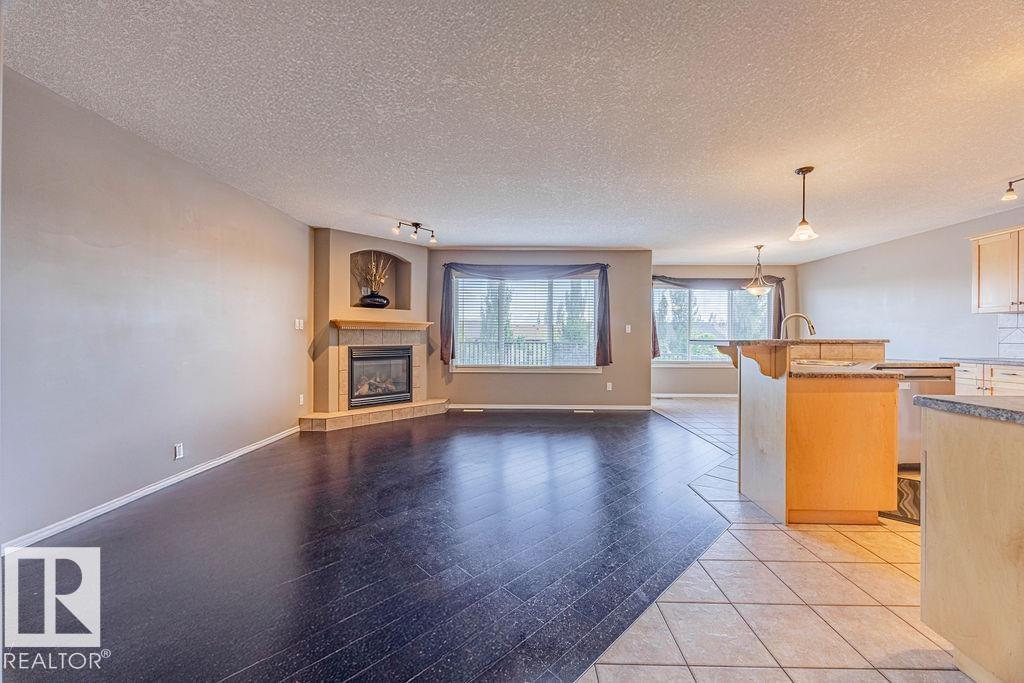 Photo 7 of 30 Cascade Cr, Sherwood Park AB