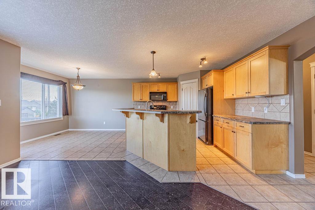 Photo 12 of 30 Cascade Cr, Sherwood Park AB