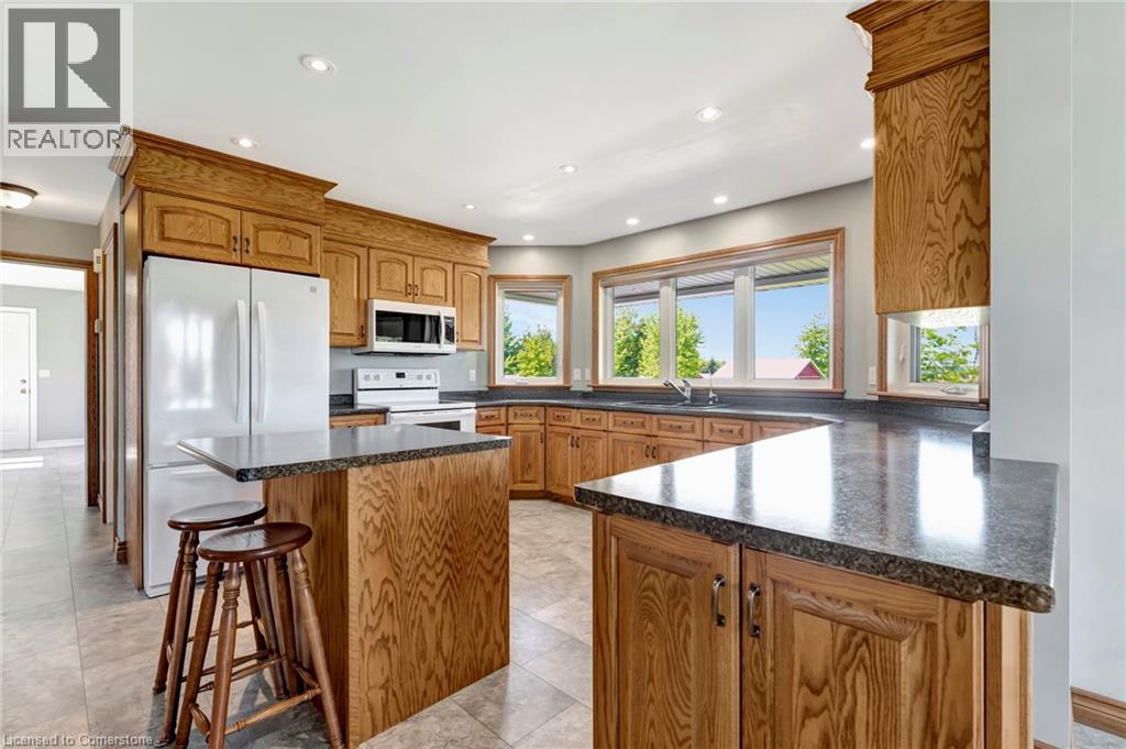 Photo 13 of 533 Marshall Road, Dunnville ON