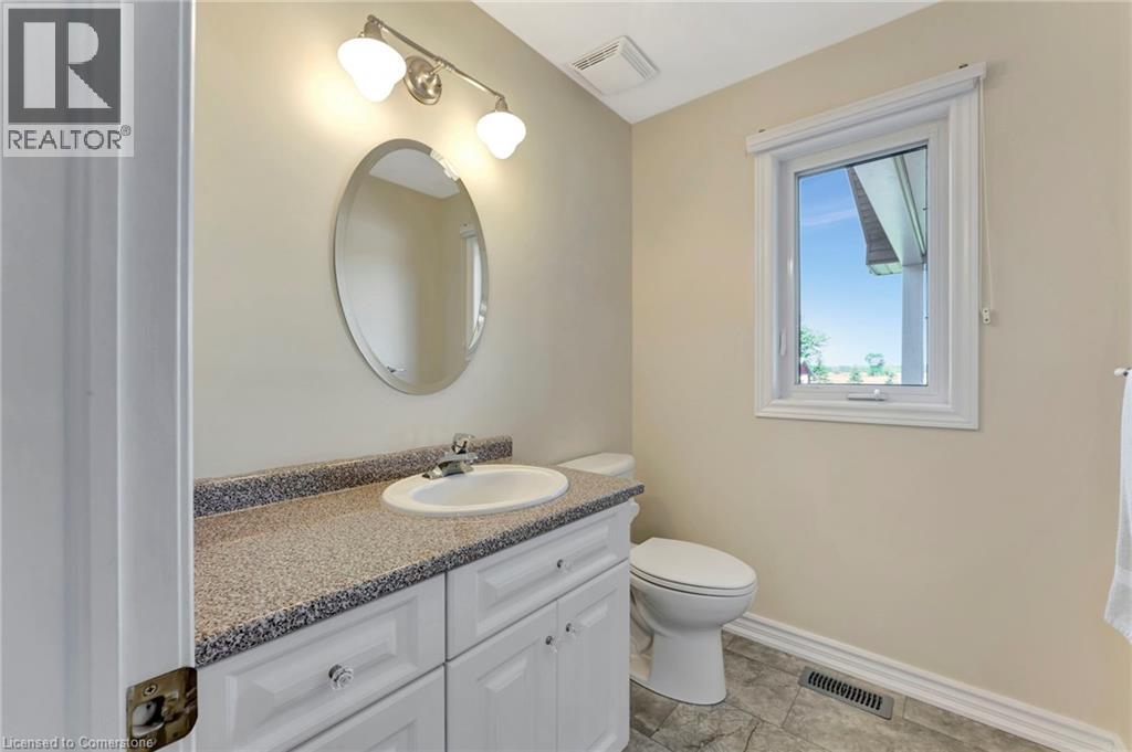 Photo 18 of 533 Marshall Road, Dunnville ON