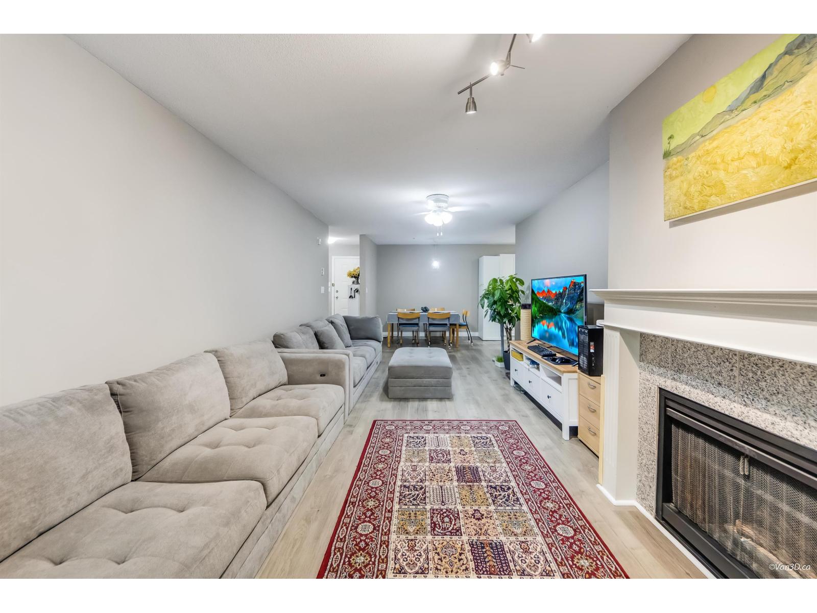 Photo 4 of 217 9626 148 Street, Surrey BC
