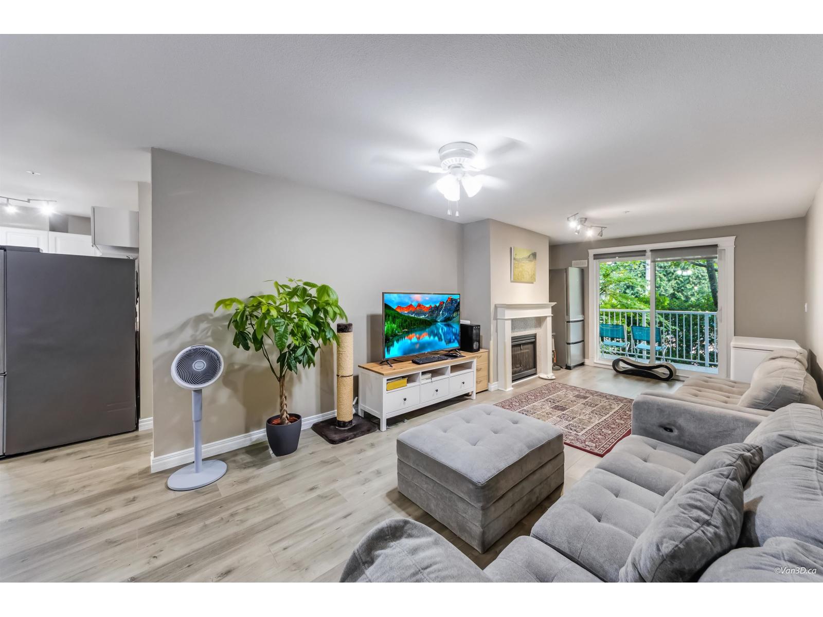 Photo 7 of 217 9626 148 Street, Surrey BC