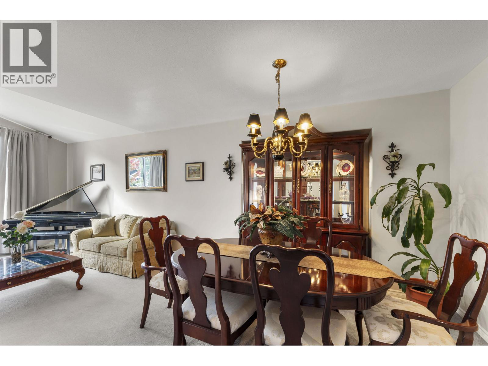 Photo 8 of 23887 117 B Avenue, Maple Ridge BC