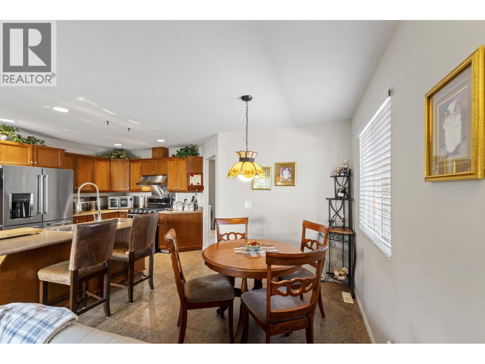 Photo 18 of 23887 117 B Avenue, Maple Ridge BC