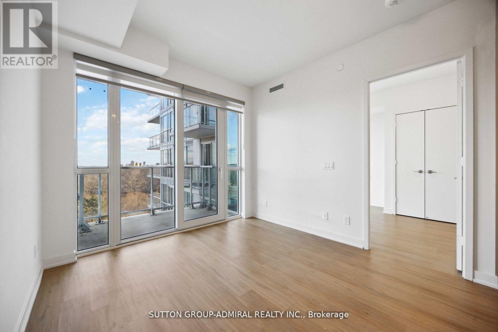 Photo 13 of 914 10 Deerlick Court, Toronto ON
