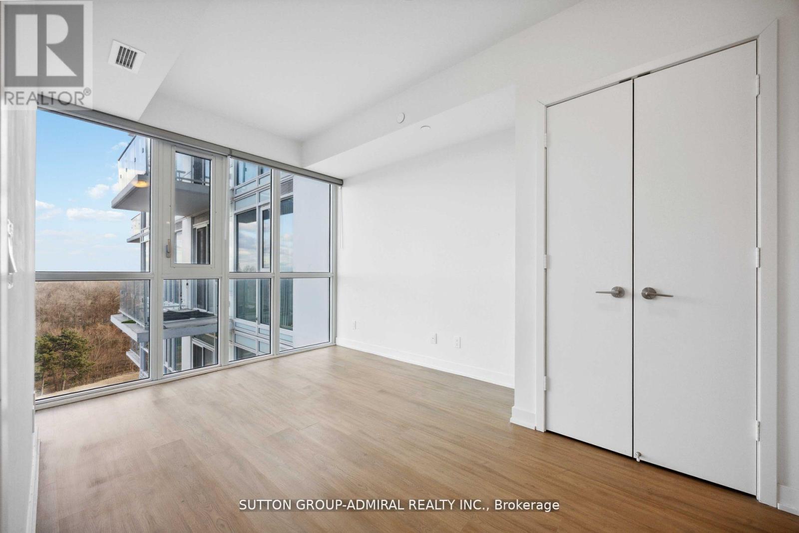 Photo 15 of 914 10 Deerlick Court, Toronto ON