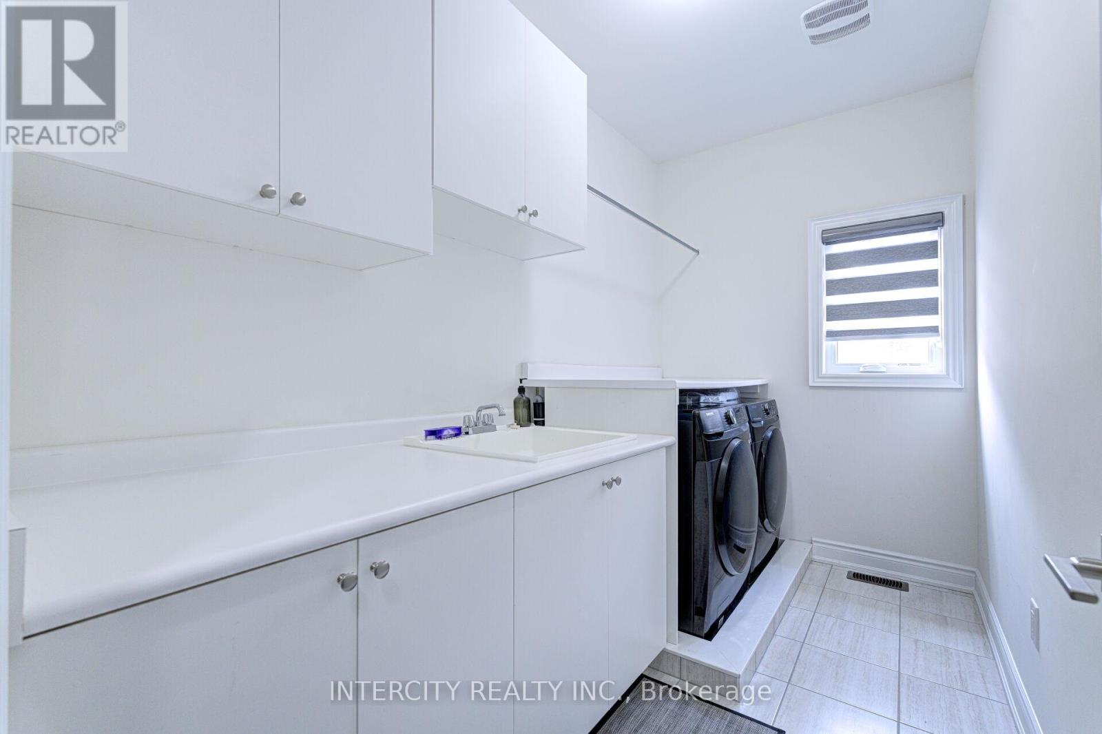 Photo 46 of 58 Dotchson Avenue, Caledon ON