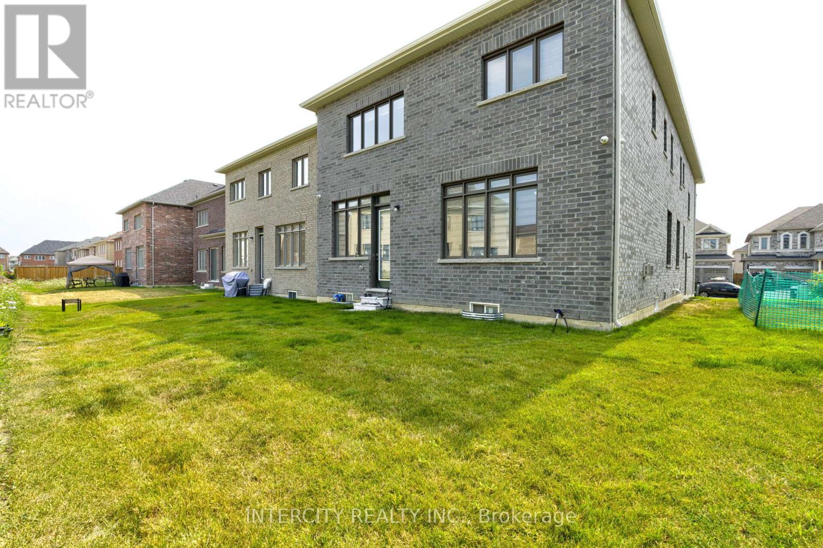 Photo 48 of 58 Dotchson Avenue, Caledon ON