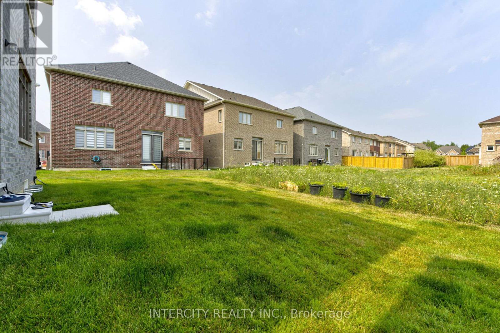 Photo 49 of 58 Dotchson Avenue, Caledon ON