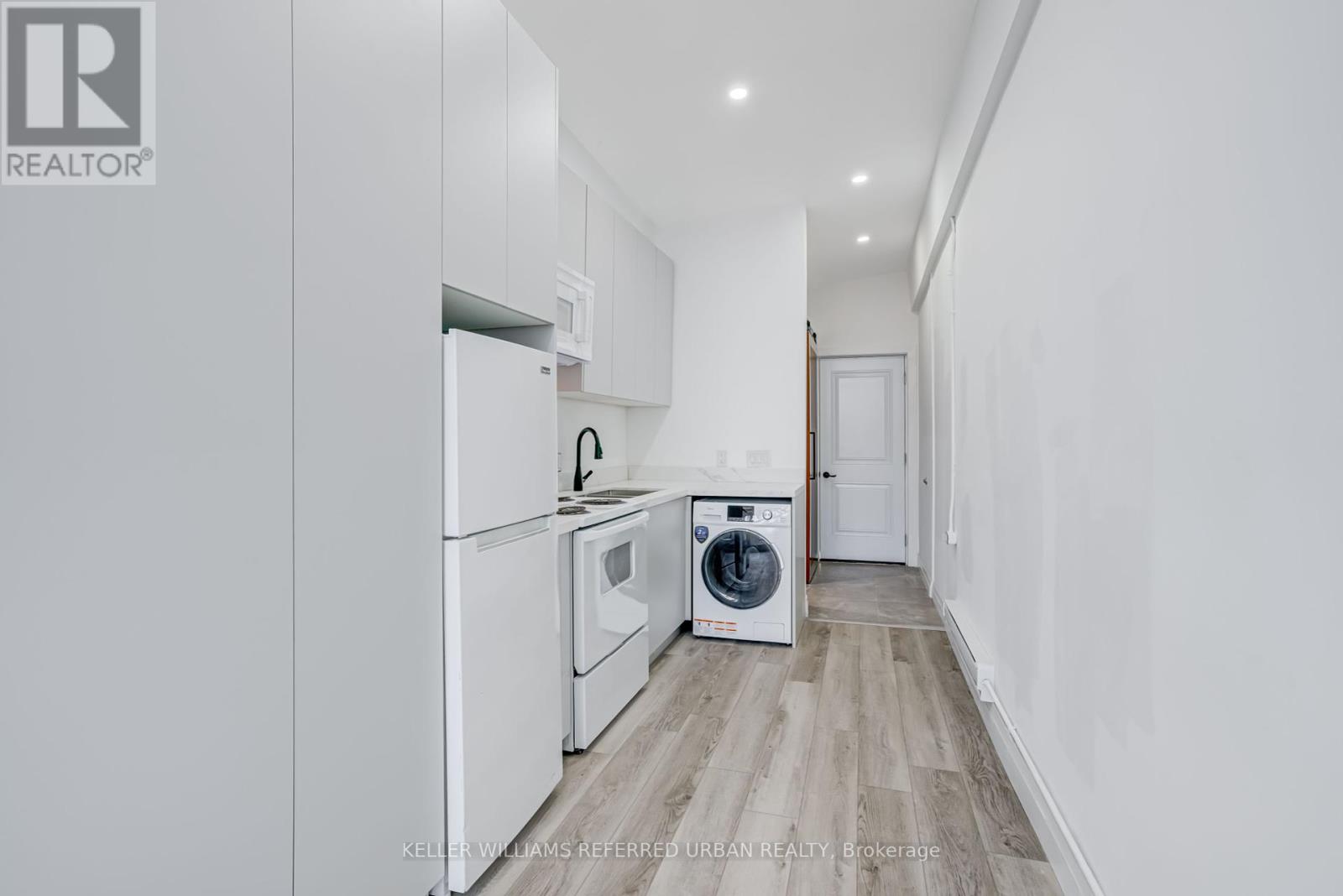Photo 15 of 499 Danforth Avenue, Toronto ON
